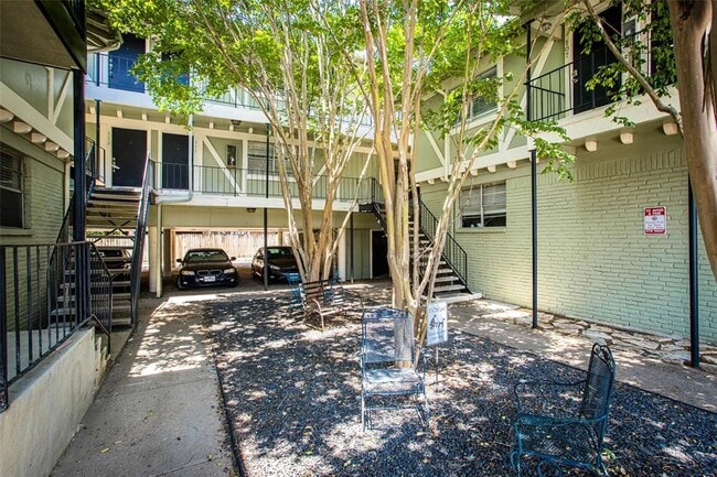 Building Photo - 4306 Avenue A