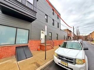 Building Photo - 1814 S 13th St