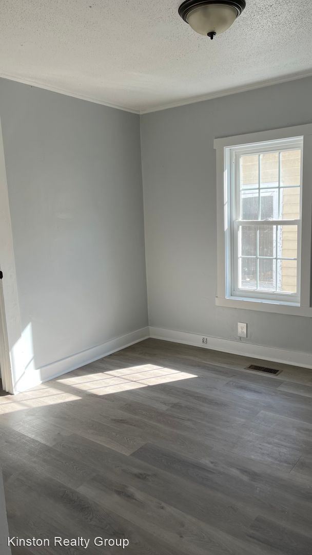 Foto del edificio - 2 br, 1 bath House - 305 N. Orion St.