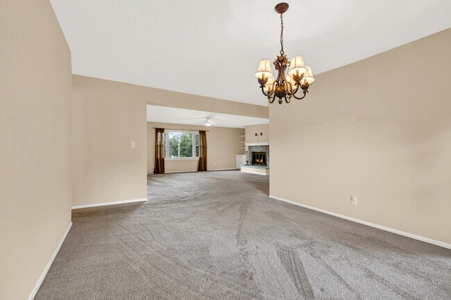 Building Photo - 13390 W Bluemound Rd