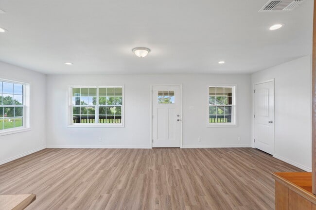 Building Photo - 241 Hebert Camp Rd