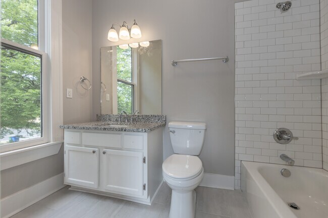 Bathroom - 220 W 7th St
