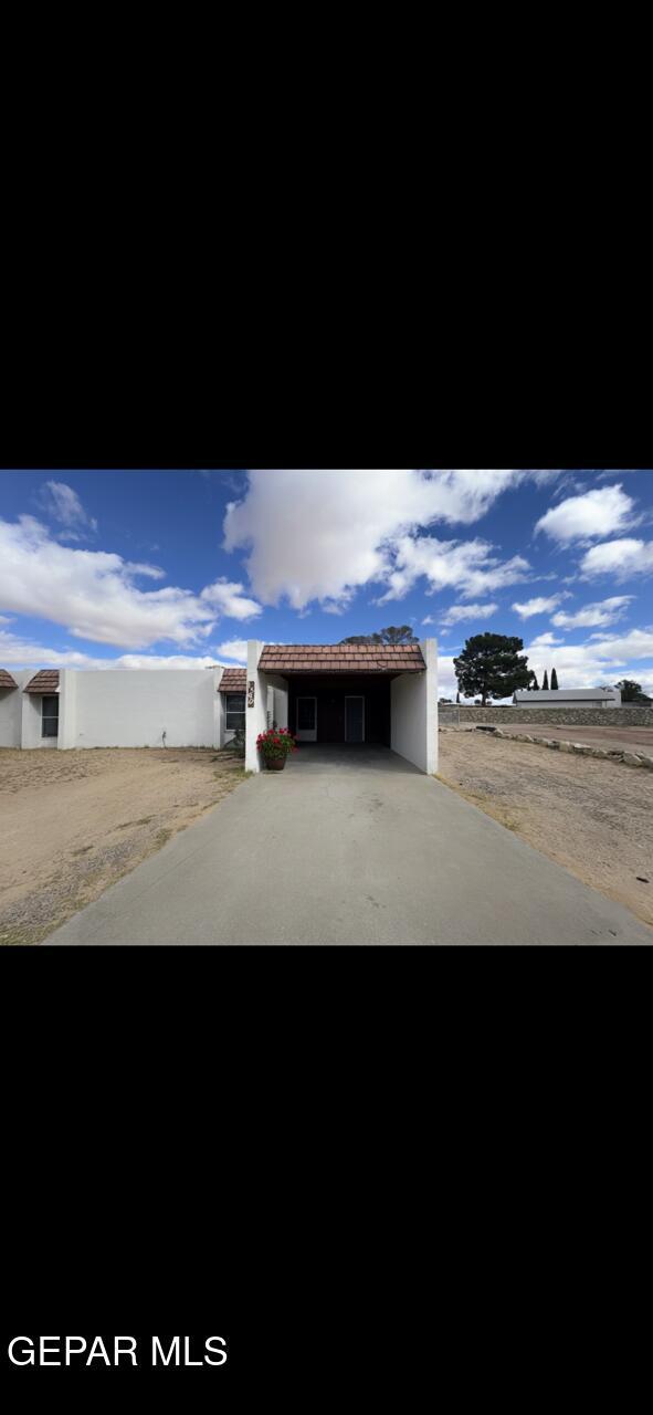 Building Photo - 1590 Hartsdale Dr