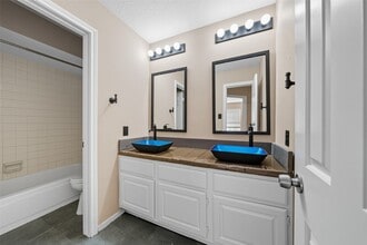 Building Photo - 1238 Sandy Plains Ln