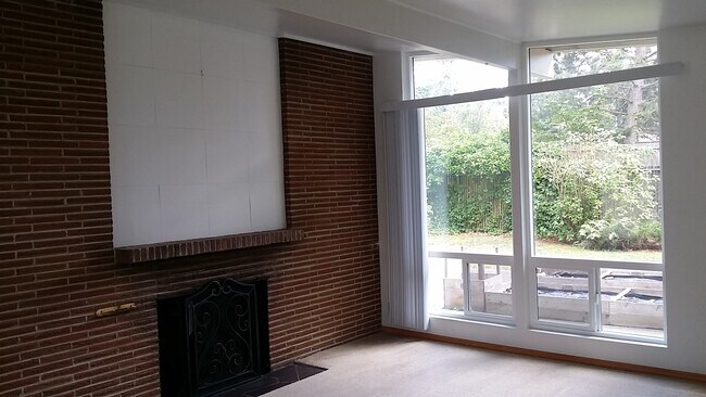 living room - 14231 Lake Hills Blvd