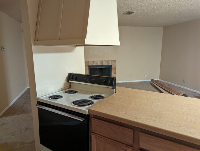 Foto del edificio - 1359 Bayou Dr