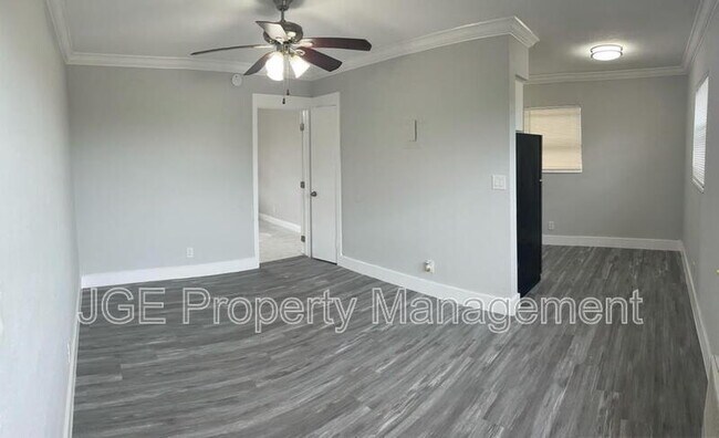Foto del edificio - 3128 SW 12th Pl