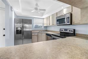Building Photo - 9 High Point Cir S