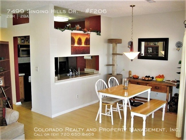 Building Photo - Cozy 2 bedroom Condo Near Boulder