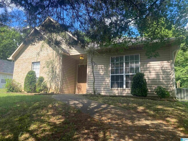 Building Photo - 1869 Lane Dr
