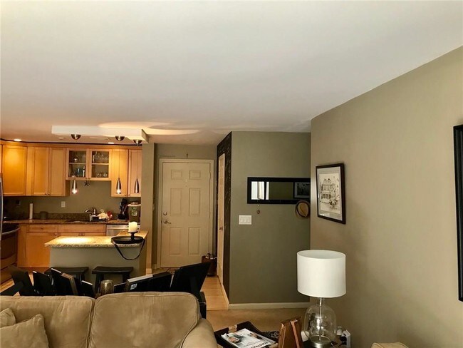 Foto del edificio - 3524 W Shore Rd