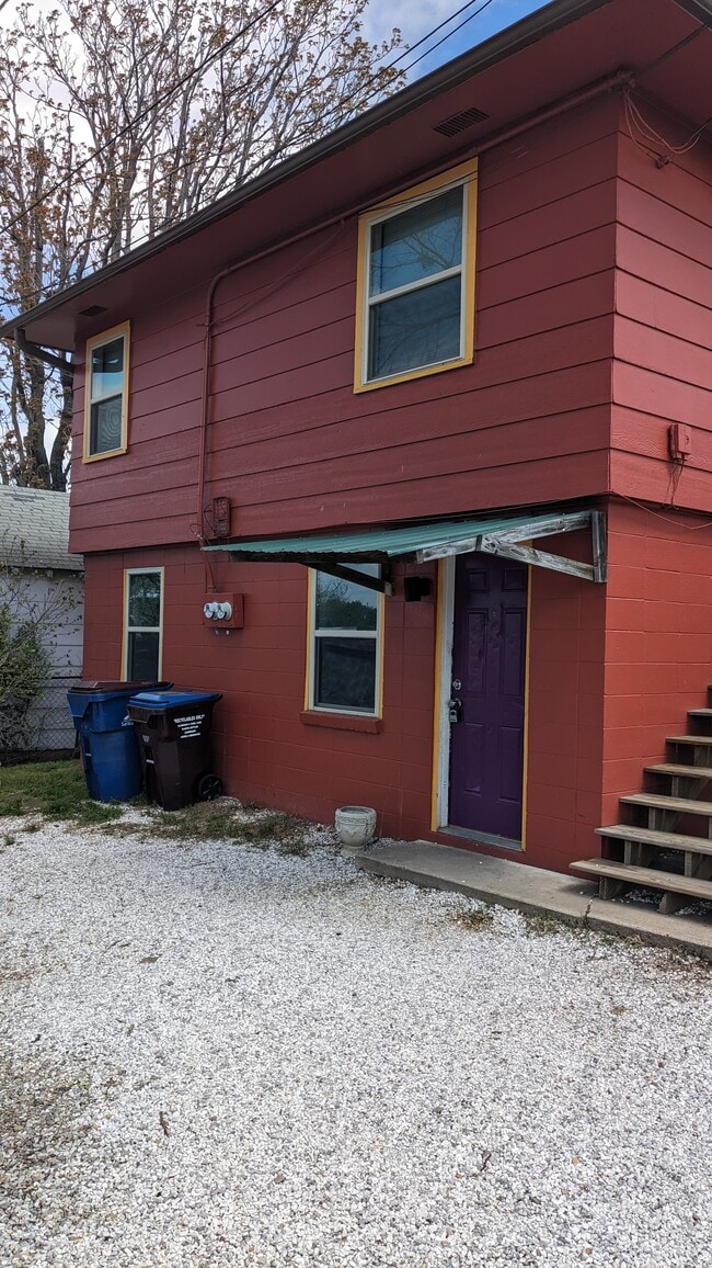 Building Photo - 1714 S 28th St