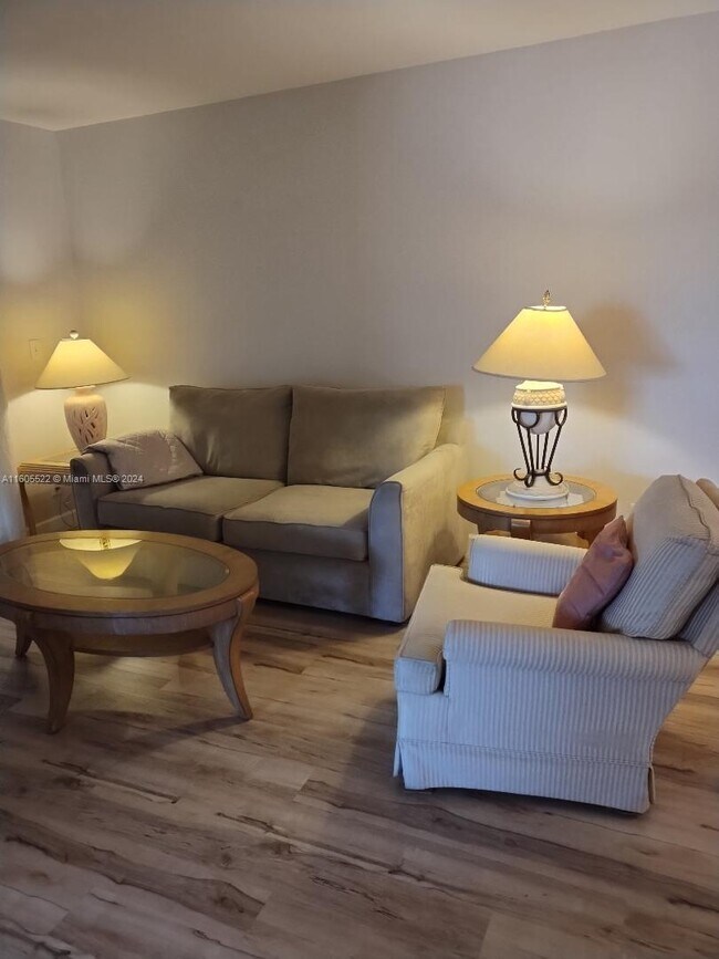Foto del edificio - 2440 SW 81st Ave