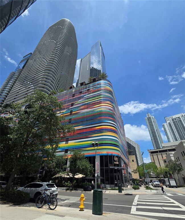 Foto del edificio - 801 S Miami Ave