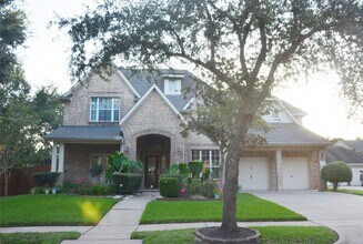 Building Photo - 3303 Charleston Ct