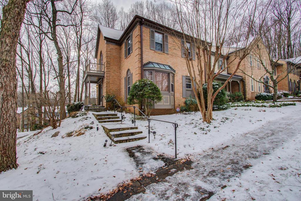 Primary Photo - 1542 Ivystone Ct