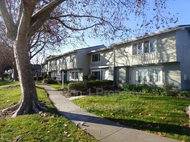 Building Photo - 3089 Yuma Way