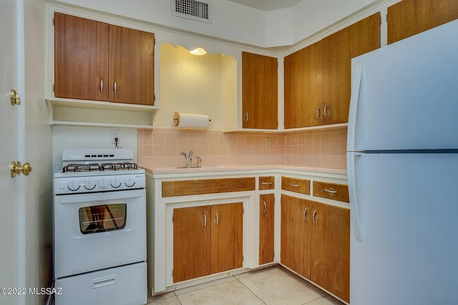 Building Photo - 3173 E Terra Alta Blvd