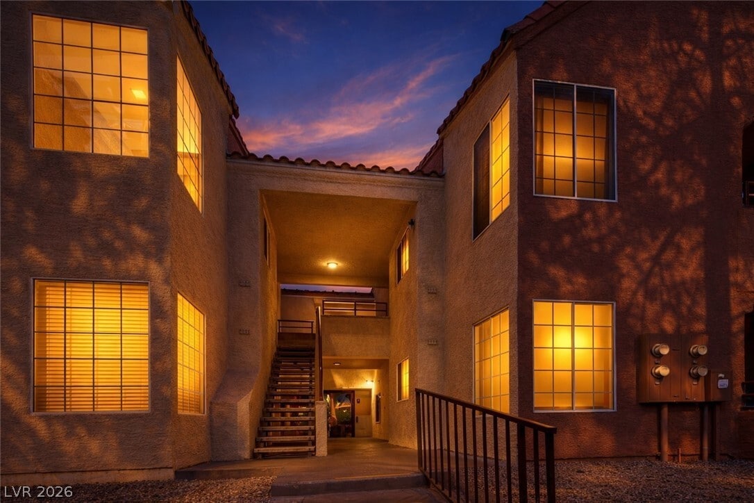 Foto del edificio - 2200 S Fort Apache Rd