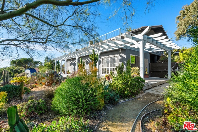 Building Photo - 9402 Houston Rd