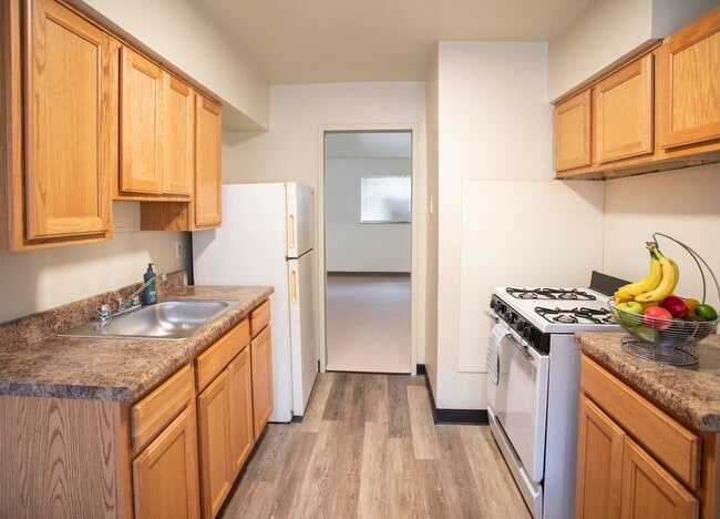 Building Photo - Grace Valley Apartments