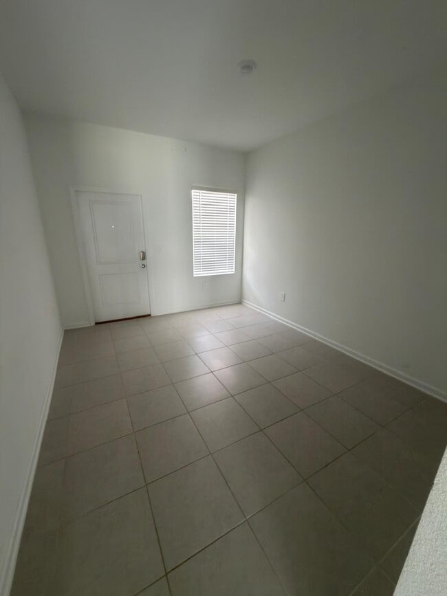 Building Photo - 3028 Westview