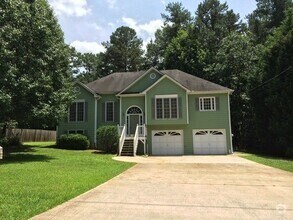 Building Photo - 43 Stewart Dr
