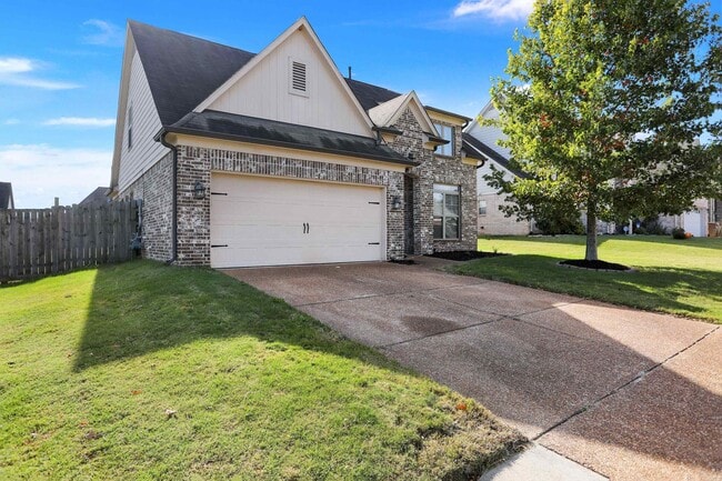 Building Photo - 7501 Bronze Dr