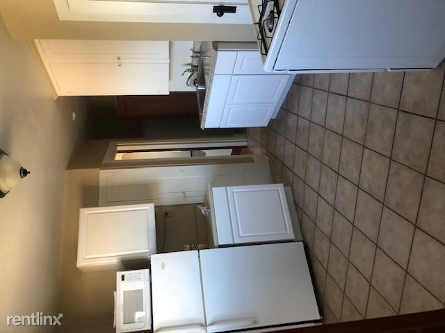 Building Photo - 1 br, 1 bath Apartment - 711 Logan St