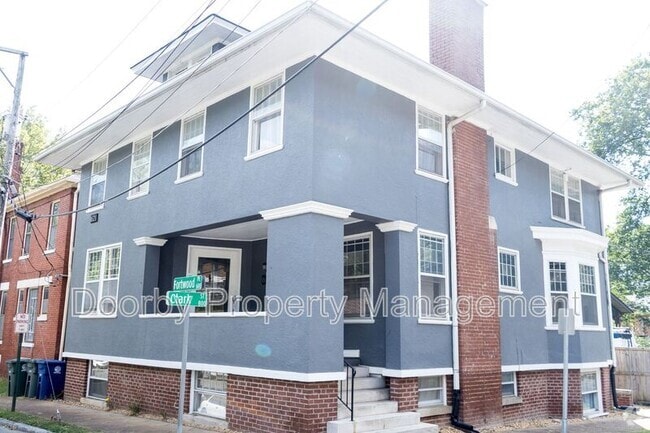 Building Photo - 621 Fortwood Pl