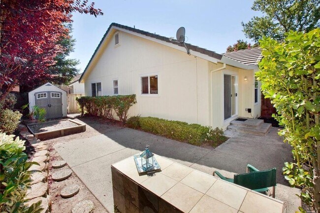 Foto del edificio - Desirable Windsor 3 bed 2 bath home