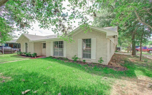 Building Photo - 7718 Jutland Rd