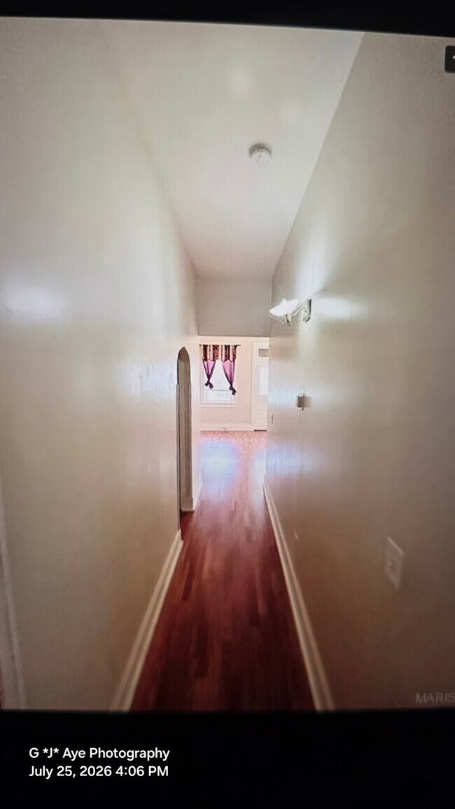 Foto del edificio - 1825 Bunsen Ave