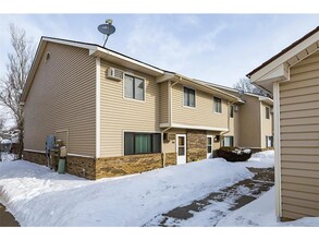 Building Photo - 64 E 13th St