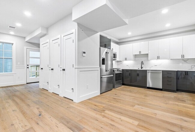 Foto del edificio - 301 Somerville Ave