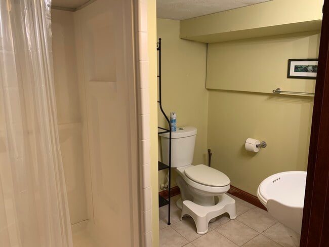 Foto del edificio - 145 Nichols Ave