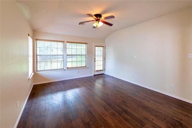 Foto del edificio - 9401 Billingham Trail