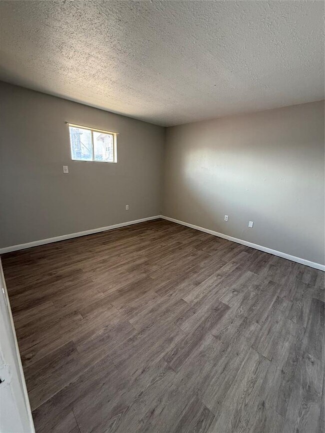 Foto del edificio - 1020 S Rock Island Ave