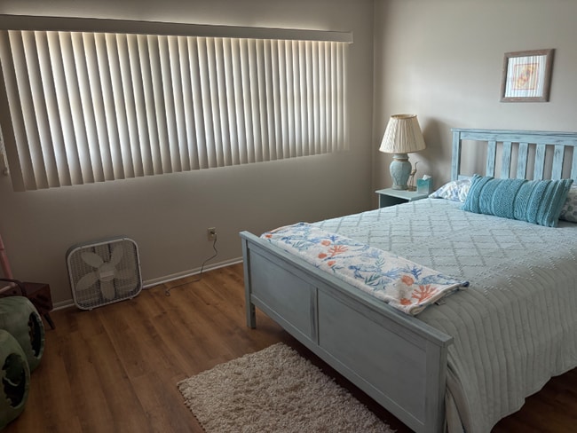 Foto del edificio - 2261 Swedish Dr