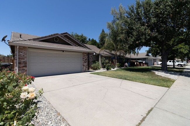 Foto del edificio - Stunning 3-bedroom, 2-bathroom home with a...