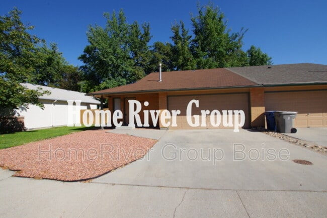 Building Photo - 3677 N Collister Dr