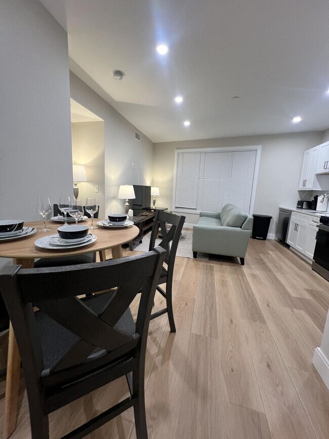 Foto del edificio - 394 McGrath Hwy