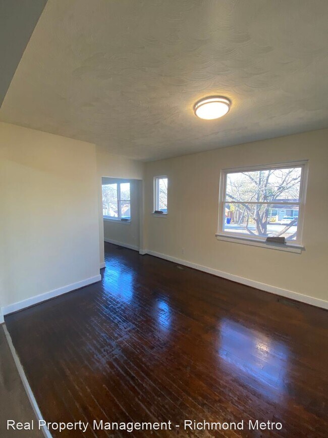 Building Photo - 3 br, 1 bath House - 2700 Boston Street