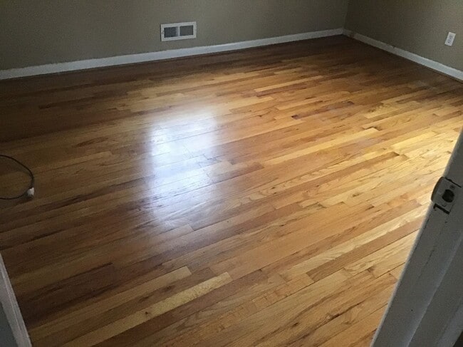 Building Photo - COMING SOON! - Newly Renovated 3Bd, 2Bth i...