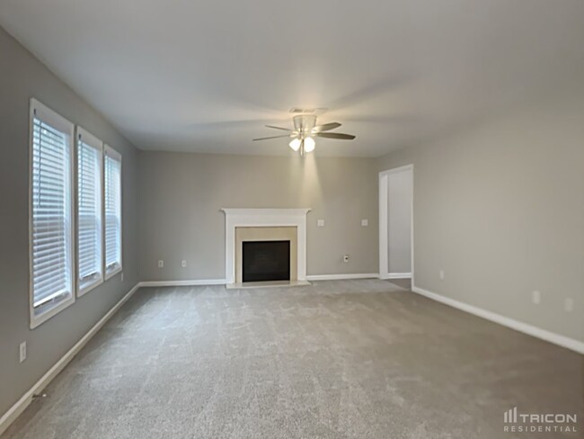 Building Photo - 842 Chandler Rd