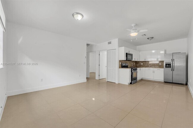 Foto del edificio - 7537 NW 3rd Ave