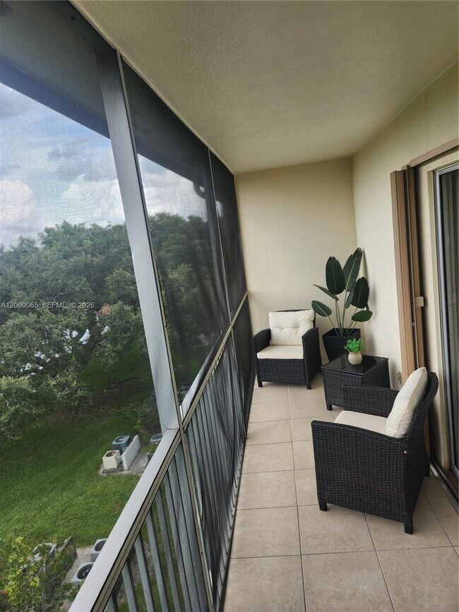Foto del edificio - 750 SW 133rd Terrace