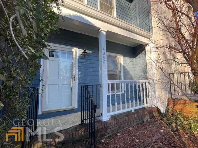 Building Photo - 4042 Elm St