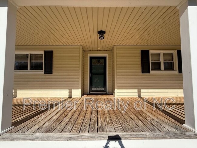 Building Photo - 292 Feezor Rd