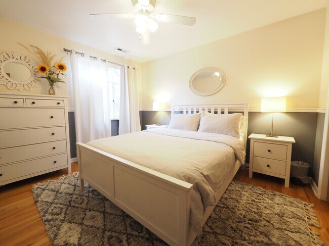 Bedroom 1 - 4165 Wolff St